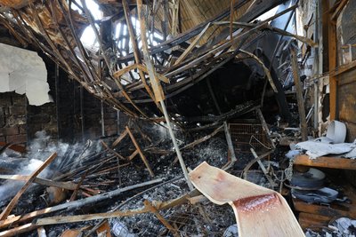 "Ця кав'ярня була як символ стійкості Херсона": власник закладу, який згорів під час атаки російського FPV-дрона "Ця кав'ярня була як символ стійкості Херсона": власник закладу, який згорів під час атаки російського FPV-дрона