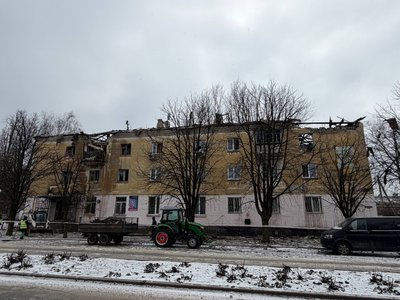 У Шахтарському на Дніпропетровщині внаслідок атаки БпЛА поранено дев’ятьох людей: що відбувається на місці удару