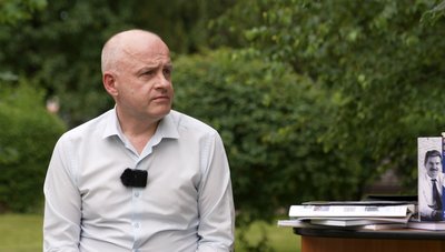 "Це подвиг": як 30 років тому прийняли Конституцію України "Це подвиг": як 30 років тому прийняли Конституцію України