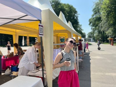 У Вінниці провели благодійний ярмарок на підтримку військових розвідників У Вінниці провели благодійний ярмарок на підтримку військових розвідників