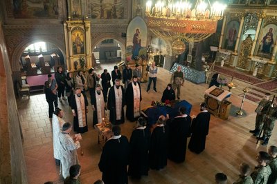 У Мукачеві попрощалися із полеглим на війні Костянтином Артюгіним
