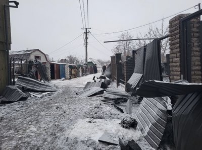 Наслідки ракетного удару по Києву, Дарницький район, 11 грудня 2023 року Наслідки ракетного удару по Києву, Дарницький район, 11 грудня 2023 року