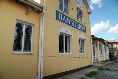 "Так швидко все відбулося - жах". Мешканці Сум про наслідки влучань БПЛА "Так швидко все відбулося - жах". Мешканці Сум про наслідки влучань БПЛА
