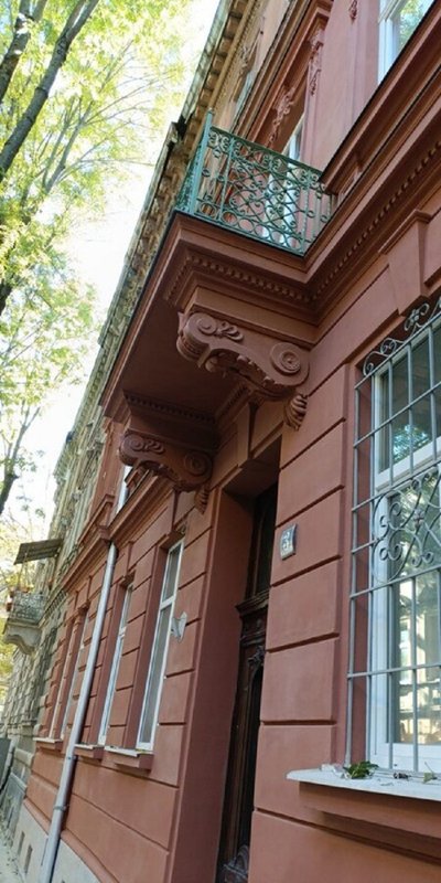 У Львові відновили балкон у межах міської програми співфінансування на понад 160 тис грн У Львові відновили балкон у межах міської програми співфінансування на понад 160 тис грн