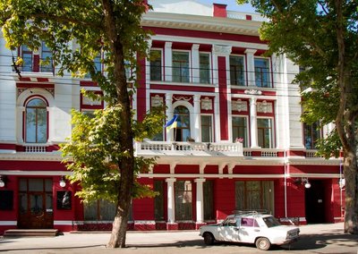 події