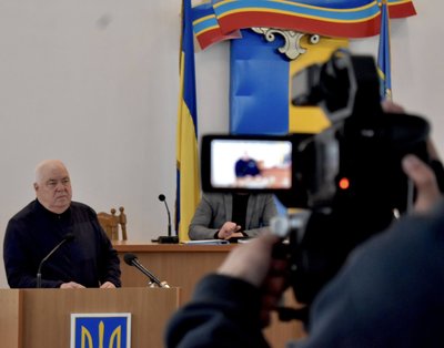Позачергова сесія Коростенської міськради: виділили перший транш допомоги постраждалим від ракетного удару Позачергова сесія Коростенської міськради: виділили перший транш допомоги постраждалим від ракетного удару