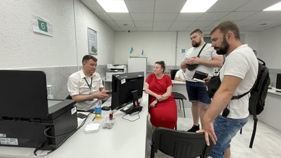 Сервісний центр МВС у Харкові частину послуг надає в укритті під час повітряної тривоги Сервісний центр МВС у Харкові частину послуг надає в укритті під час повітряної тривоги