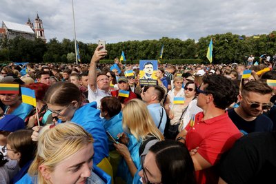 Підняття прапора, виступи Зеленського і Науседи. У Вільнюсі пройшов концерт на підтримку набуття Україною членства НАТО Підняття прапора, виступи Зеленського і Науседи. У Вільнюсі пройшов концерт на підтримку набуття Україною членства НАТО