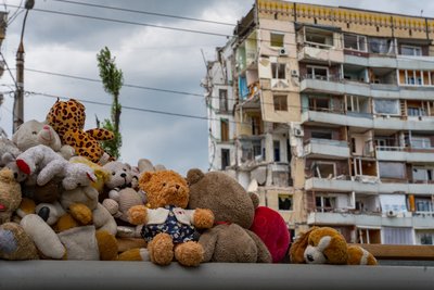 З початку повномасштабної війни на Дніпропетровщині через удари РФ загинули 40 дітей: згадуємо найтрагічніші атаки З початку повномасштабної війни на Дніпропетровщині через удари РФ загинули 40 дітей: згадуємо найтрагічніші атаки