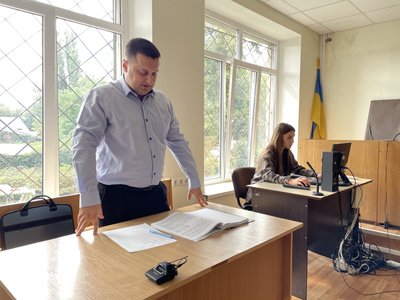 У Полтаві судять посадовця УЖКГ у справі розкрадання технічної солі У Полтаві судять посадовця УЖКГ у справі розкрадання технічної солі