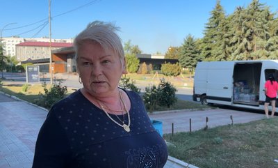 "Коні запряжені, раптом що — будемо тікати". Як живе прифронтовий Покровськ: репортаж