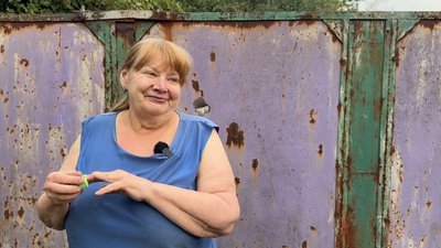 Залишитися зимувати чи кинути дім: як один авіаудар змінив життя вулиці у Софіївці Залишитися зимувати чи кинути дім: як один авіаудар змінив життя вулиці у Софіївці