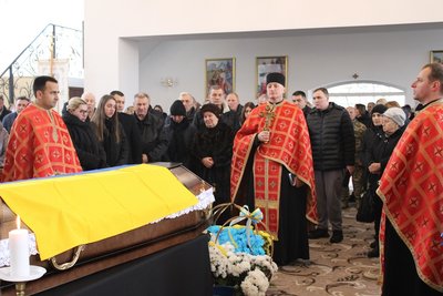 На Закарпатті попрощалися з полеглим захисником Валерієм Костецьким На Закарпатті попрощалися з полеглим захисником Валерієм Костецьким