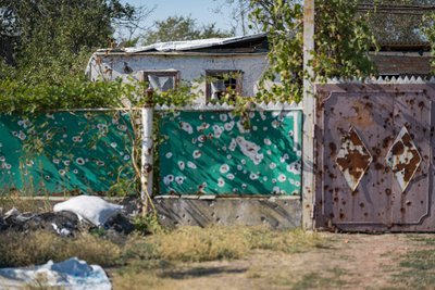 "Зятя з племінником розстріляли росіяни". Історія жительки деокупованого Ольгиного на Херсонщині "Зятя з племінником розстріляли росіяни". Історія жительки деокупованого Ольгиного на Херсонщині