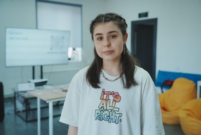 Акторка з Харкова Юлія Акторка з Харкова Юлія