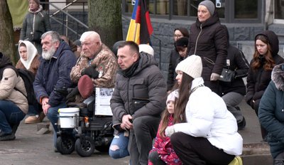 У Луцьку попрощалися з загиблими на Харківщині бійцями Олександром Семенюком та Іваном Кумбровим У Луцьку попрощалися з загиблими на Харківщині бійцями Олександром Семенюком та Іваном Кумбровим