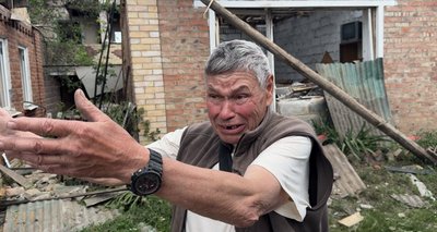 "Прокидаюся — піді мною горить". У Слов’янську авіабомба вдарила по приватних будинках: якою була нічна атака "Прокидаюся — піді мною горить". У Слов’янську авіабомба вдарила по приватних будинках: якою була нічна атака