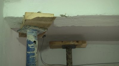 Підпірки стін у будинку на Тернопільській, де стався вибух Підпірки стін у будинку на Тернопільській, де стався вибух