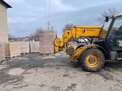 Спеціалісти відновлюють інфраструктуру у Лиманській громаді. Фото: Facebook/Олександр Журавльов Спеціалісти відновлюють інфраструктуру у Лиманській громаді. Фото: Facebook/Олександр Журавльов