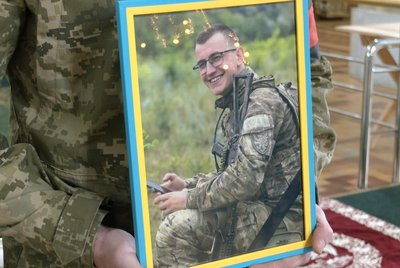 У Луцьку попрощалися з 21-річним солдатом Максимом Базиляном У Луцьку попрощалися з 21-річним солдатом Максимом Базиляном