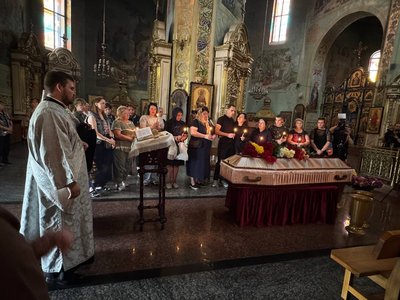 У Кривому Розі прощаються з Наталією Піменовою, яка загинула внаслідок удару РФ 21 серпня У Кривому Розі прощаються з Наталією Піменовою, яка загинула внаслідок удару РФ 21 серпня