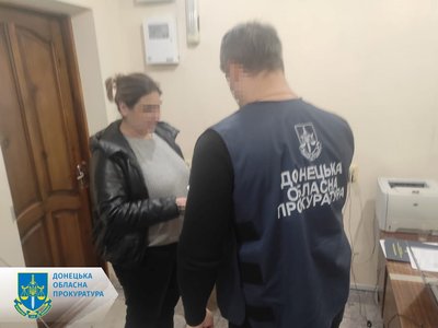 Наркотиків на 2,4 мільйони гривень: жінку з Краматорська підозрюють у продажу метадону Наркотиків на 2,4 мільйони гривень: жінку з Краматорська підозрюють у продажу метадону
