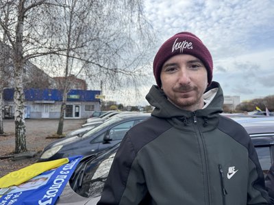 "Перед обміном нас перестали бити", — учасник автопробігу на підтримку полонених у Сумах "Перед обміном нас перестали бити", — учасник автопробігу на підтримку полонених у Сумах