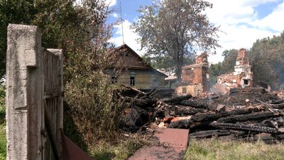 Через обстріли виїхали пів села: як живуть люди на Чернігівщині за 15 кілометрів від кордону з РФ Через обстріли виїхали пів села: як живуть люди на Чернігівщині за 15 кілометрів від кордону з РФ