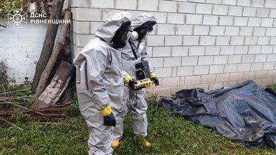 Витік хлору з балона стався у селищі на Рівненщині