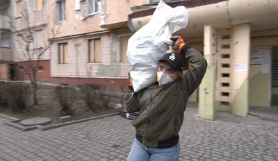 волонтер, прибирання волонтер, прибирання