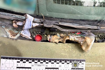 Підпал авто військового у Рівному за 1500 доларів: підозрюють 18-річного юнака Підпал авто військового у Рівному за 1500 доларів: підозрюють 18-річного юнака