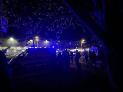 Вибух машини на стоянці у Харкові: поранений перехожий Вибух машини на стоянці у Харкові: поранений перехожий