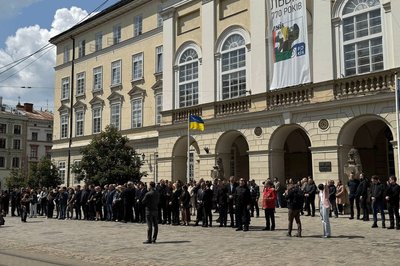 Похорон Степана Кубіва: у Львові прощаються із народним депутатом Похорон Степана Кубіва: у Львові прощаються із народним депутатом