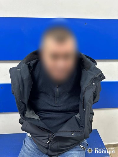 В Одесі затримали чоловіка, який, ймовірно, підпалив квартиру співмешканки В Одесі затримали чоловіка, який, ймовірно, підпалив квартиру співмешканки
