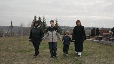 Могила без останків, родичі загиблого військового встановили кенотаф, цвинтар Могила без останків, родичі загиблого військового встановили кенотаф, цвинтар