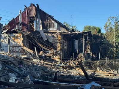 «Дружину з сином відкопували з-під завалів». Що відбувається на місці атаки по приватному сектору у Дніпрі «Дружину з сином відкопували з-під завалів». Що відбувається на місці атаки по приватному сектору у Дніпрі