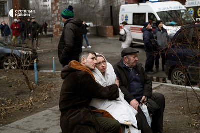 Уламки ракети впали на багатоповерхівку на вулиці Заболотного у Києвв 7 лютого 2024 року Уламки ракети впали на багатоповерхівку на вулиці Заболотного у Києвв 7 лютого 2024 року