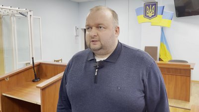 Кожен із батьків загиблих у ДТП дівчат на Чернігівщині подав позов на майже 5 млн грн моральної компенсації Кожен із батьків загиблих у ДТП дівчат на Чернігівщині подав позов на майже 5 млн грн моральної компенсації
