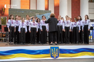 В Одесі на Біржовій площі відбувся концерт до Дня Конституції України: фоторепортаж В Одесі на Біржовій площі відбувся концерт до Дня Конституції України: фоторепортаж