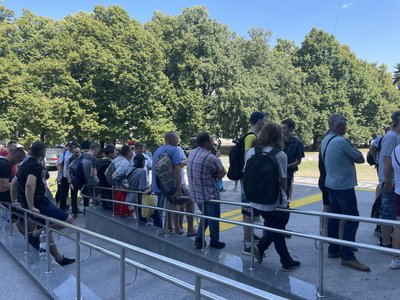 Черга до ЦНАПу у Полтаві: чи встигнуть військовозобов’язані оновити дані до 17 липня Черга до ЦНАПу у Полтаві: чи встигнуть військовозобов’язані оновити дані до 17 липня