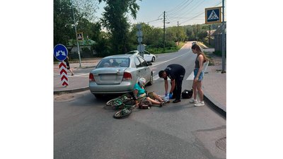 У Чернігові 78-річна велосипедистка зіткнулася з легковиком: жінку шпиталізували У Чернігові 78-річна велосипедистка зіткнулася з легковиком: жінку шпиталізували