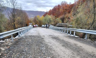 На Закарпатті відновили міст через гірську річку На Закарпатті відновили міст через гірську річку