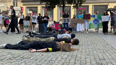 Поранені через атаки на Нікопольщину, знеструмлення, пожежі. Головні новини Дніпра та області 28 липня Поранені через атаки на Нікопольщину, знеструмлення, пожежі. Головні новини Дніпра та області 28 липня