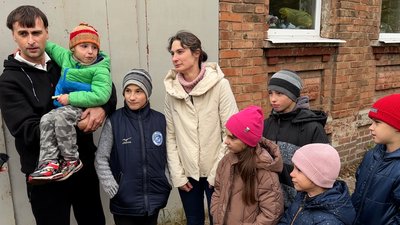 “Не поїду, бо тут мої люди”. Волонтерка з Донеччини допомагає нужденним “Не поїду, бо тут мої люди”. Волонтерка з Донеччини допомагає нужденним