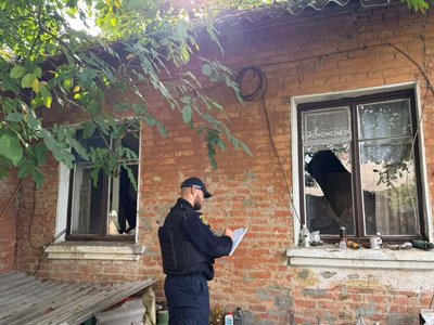 Наслідки російської атаки в Олександрії: пожежі загасили, одну людину шукають Наслідки російської атаки в Олександрії: пожежі загасили, одну людину шукають
