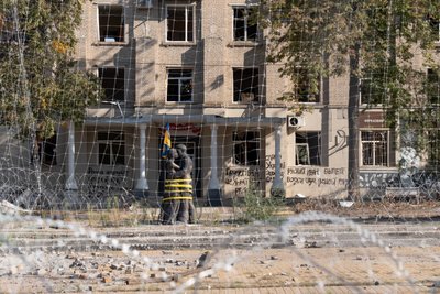 «Прямо біля будинку викопали яму». Розповіді людей, яким вдалося евакуюватися з Дружківки «Прямо біля будинку викопали яму». Розповіді людей, яким вдалося евакуюватися з Дружківки