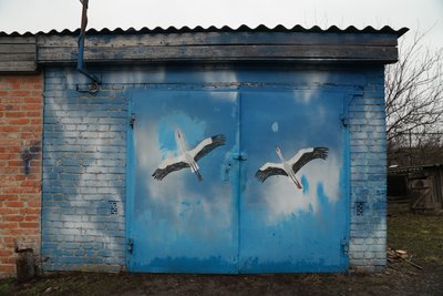 "Інакше не можу": 74-річний Віктор Кутах з Ворожби творчістю бореться зі стресом "Інакше не можу": 74-річний Віктор Кутах з Ворожби творчістю бореться зі стресом