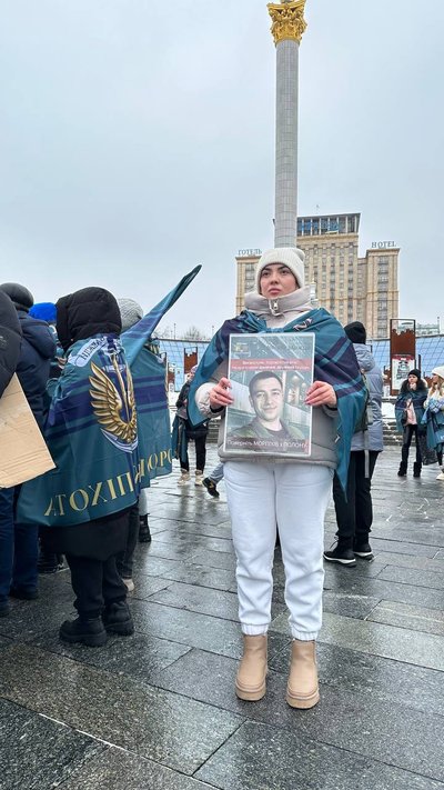 "Щоб не сталося — шукай мене". Інтерв'ю з дружиною бійця, який 32 місяці у полоні РФ