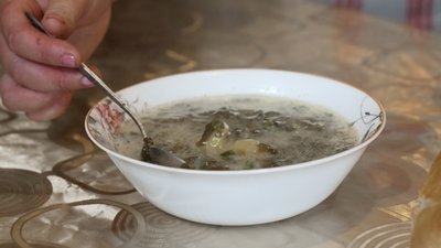 "Кулінарний спадок": як приготувати зелений або щавлевий борщ "Кулінарний спадок": як приготувати зелений або щавлевий борщ