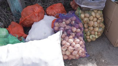 Вінницькі волонтери зібрали гумвантаж для оборонців Вінницькі волонтери зібрали гумвантаж для оборонців